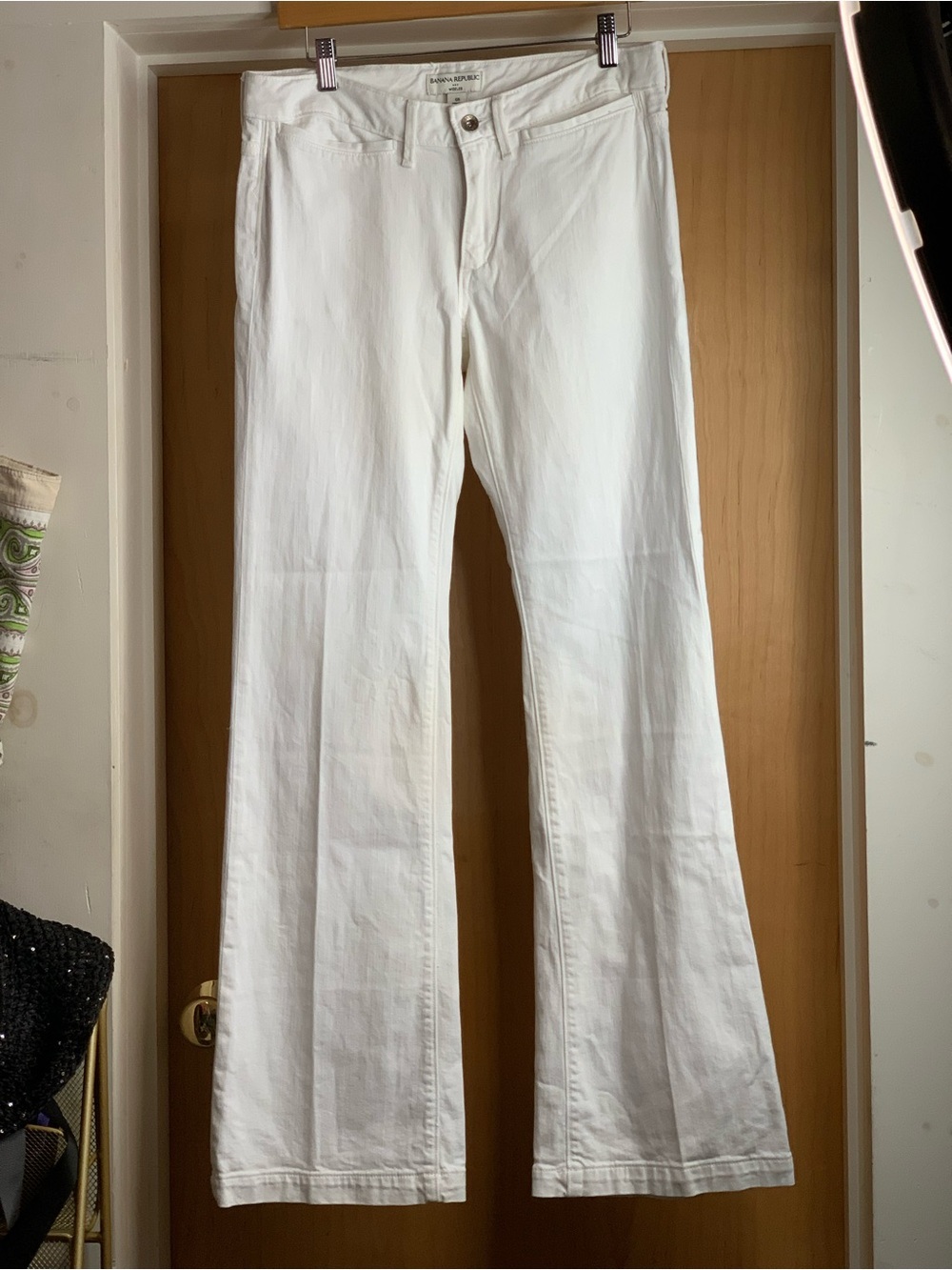 Banana Republic Low-Rise White WideLeg Jeans Size-6R Old Money